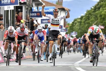 GIRO D'ITALIA - Primoz Roglic conserva il vantaggio e la posizione di leader