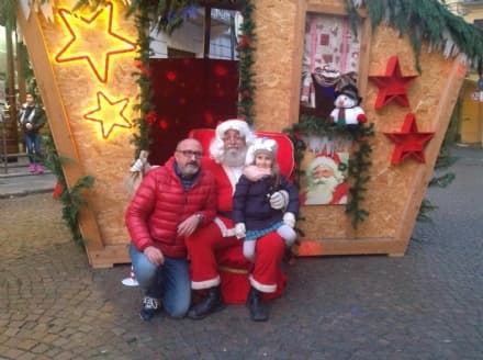 CANAVESE - L'atmosfera delle feste tra mercatini, presepi e letterine a Babbo Natale - FOTO
