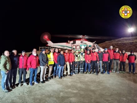 CERESOLE REALE - Ora l'elicottero del 118 atterra in quota anche di notte: inaugurata la piazzola al Lago Serrù - FOTO