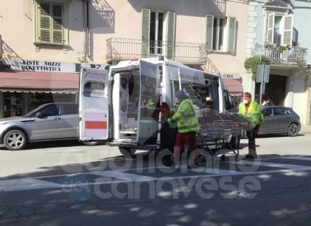 RIVAROLO CANAVESE - Pensionata investita in corso Torino: soccorsa dal personale del 118 e trasportata all'ospedale di Ivrea - FOTO
