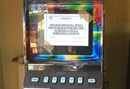 BORGARO - Sala giochi irregolare: super multa per il titolare