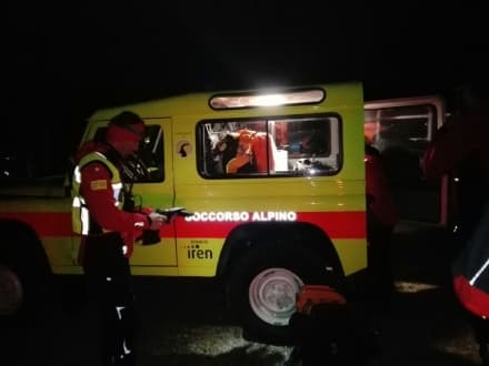 CASTELNUOVO NIGRA - Disperso in montagna: soccorso alpino e vigili del fuoco al lavoro anche di notte