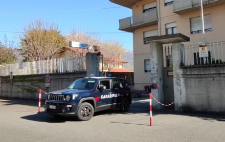 CUORGNE' - Brutto episodio in centro, un giovane aggredito in pieno giorno e ferito al volto con un bicchiere di vetro