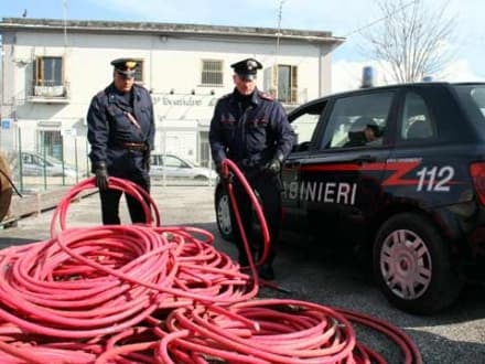 LEINI - Furti di oro rosso: due romeni in manette
