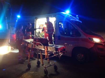 CUORGNE' - Uomo di Rivarolo massacrato di botte alla fermata del bus: i carabinieri a caccia del branco