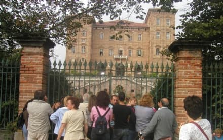 AGLIE' - Il castello di Elisa di Rivombrosa diventa un ospedale... Ma solo per le riprese della fiction