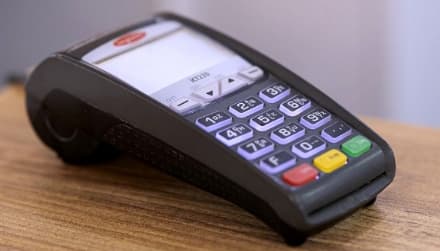 CANAVESE - Da Poste Italiane il Pos gratuito a 14 Comuni