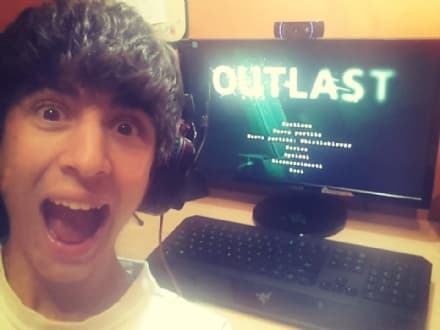 Il nuovo youtubers amato dagli adolescenti è di Mappano - FOTO e VIDEO