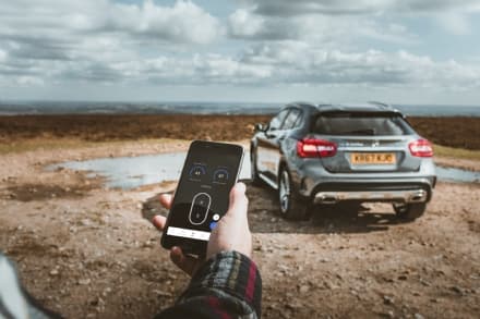 SHARING - Anche l'auto si noleggia con una App