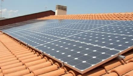 TORRE CANAVESE - Marcia indietro sui pannelli solari: ed è polemica