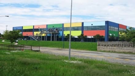 LEINI - La scuola media trasloca? Si, no, forse: scontro maggioranza-opposizione