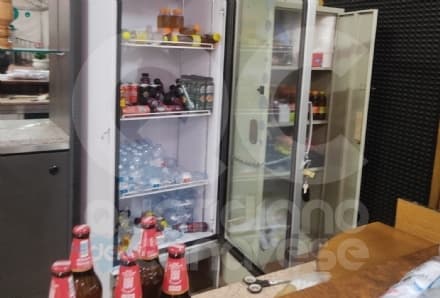 CUORGNE' - Svuotano il frigo del centro anziani poi si fermano a bere le birre appena rubate: presi dai carabinieri
