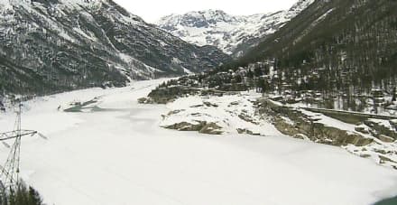 METEO CANAVESE - Stato di allerta per l'arrivo della neve. Grado di pericolo valanghe in aumento