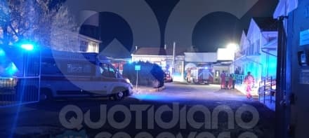 FAVRIA - Scatta l'allarme anti-incendio in un'azienda di via Romana: intervento dei vigili del fuoco - FOTO