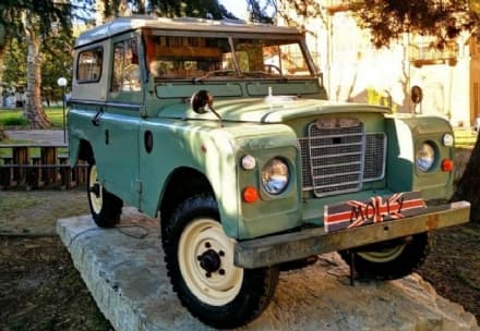 LEVONE - Il Raduno Internazionale Land Rover festeggia la decima edizione con l'inaugurazione di «Molly the BiblioLand»