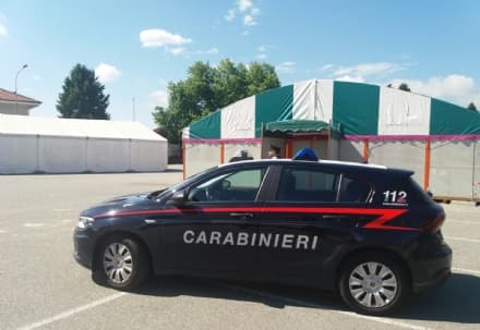 PAVONE CANAVESE - 49enne molesto aggredisce i carabinieri: arrestato per resistenza