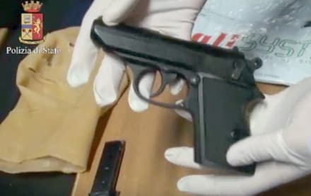 STRAMBINO - I rapinatori della posta arrestati dopo una lunga trattativa - VIDEO DELLA POLIZIA