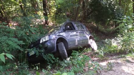 LEVONE -  Auto nel fosso, carroattrezzi in panne: intervento dei pompieri