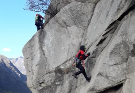 CANAVESE - Soccorso alpino in forra, spettacolare esercitazione - FOTO