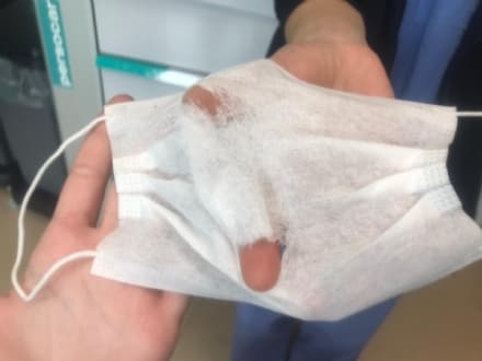 CHIVASSO - Agli infermieri mascherine che si strappano: la denuncia del personale