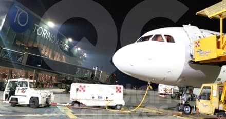 CASELLE - Trasportano 100 mila euro in contanti non dichiarati: beccati in aeroporto