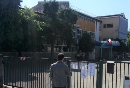 CASTELLAMONTE - Alle scuole elementari rifatti i bagni del 1956