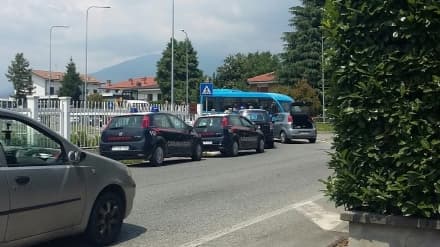CANAVESE - RAPINATORI ARRESTATI IN STRADA DAI CARABINIERI: AVEVANO APPENA SVALIGIATO DUE NEGOZI - VIDEO