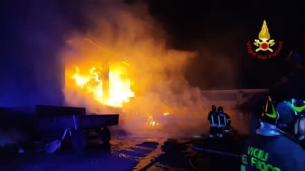 CANAVESE - Troppi incendi nelle cascine, Coldiretti: «Chiediamo massima vigilanza» - FOTO e VIDEO