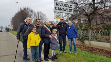 RIVAROLO CANAVESE - Installati i primi sei cartelli per il rispetto dei ciclisti: «Basta morti sulle nostre strade» - FOTO e VIDEO