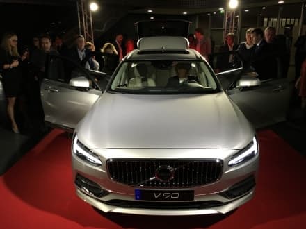 AUTO - Volvo ha presentato a Torino le nuove S90 e V90