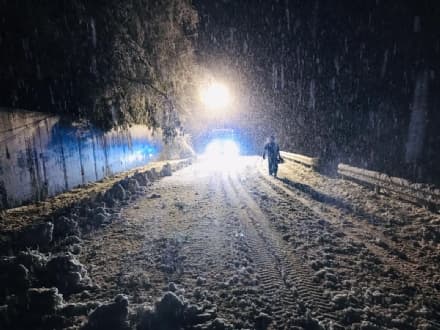 VALLE ORCO - I Comuni in rivolta dopo i disservizi provocati dalla neve: «Le bollette sono puntuali, i servizi no»