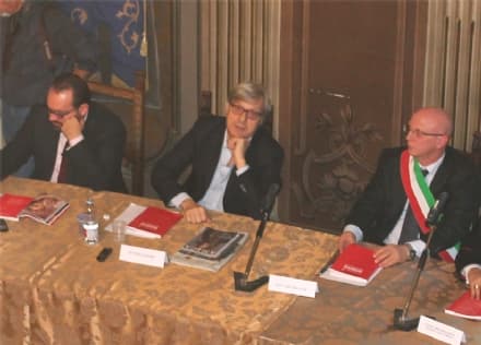 RIVAROLO - Grande folla per Vittorio Sgarbi - FOTO e VIDEO