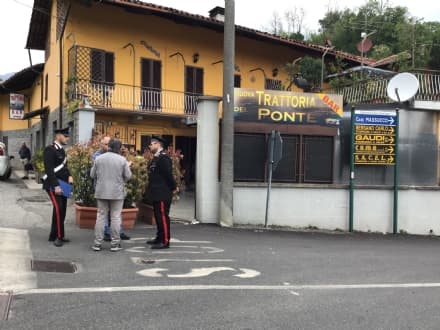 TRAGEDIA A RIVARA - Muore folgorato mentre sostituisce la macchina del caffè - FOTO