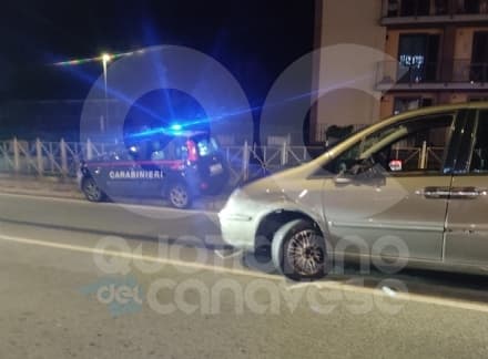 CUORGNE' - Scontro tra due auto di fronte all'Ipercoop: traffico in tilt e lunghe code