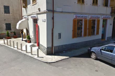 VISTRORIO - Rapina a mano armata in banca: due malviventi in fuga con 30 mila euro