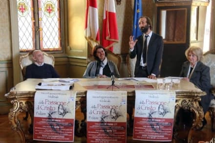 IVREA - La Passione di Cristo vista come nel lontano medioevo