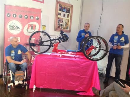 RIVAROLO CANAVESE - La città si colora di rosa per il Giro d'Italia di Handbike - VIDEO