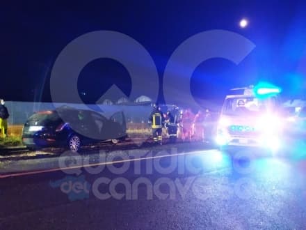 CHIVASSO - Brutto incidente sulla statale 26: due feriti. In ospedale anche una donna incinta - FOTO