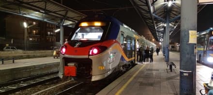 FERROVIA CANAVESANA - Problemi all'infrastruttura tra Volpiano e Settimo: un'altra giornata di ritardi e cancellazioni per i pendolari della Sfm1