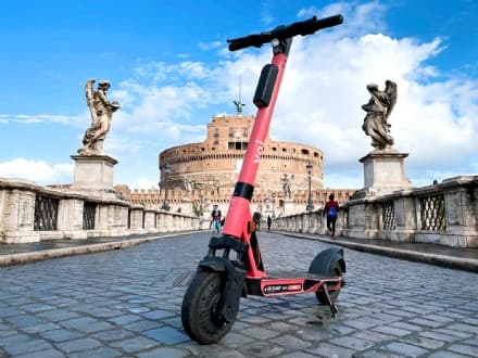 MOBILITA' - Guerra al monopattino selvaggio: l'app che premia i più bravi