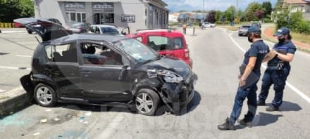 RIVAROLO CANAVESE - Incidente in Corso Re Arduino: due persone ferite - FOTO E VIDEO