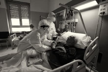 CUORGNE' - «R-esistiamo con umanità»: le immagini del fotografo Piero Nizzia in mostra a Torino - VIDEO