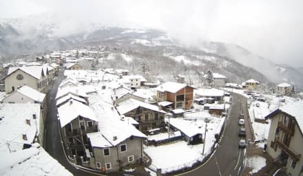 CANAVESE - Risveglio con la neve sopra i mille metri: improvviso colpo di coda dell'inverno - FOTO