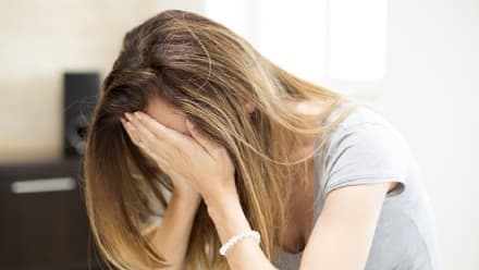 CASTELLAMONTE - Violenza sessuale: al veglione di Capodanno cerca di abusare dell'amica sedicenne del figlio