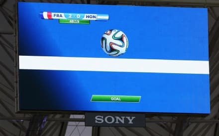 MONDIALE 2014 - La Francia a mani basse. Senza inni e con il gol fantasma