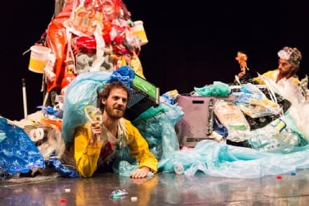 IVREA - Il Settimo Continente: lo spettacolo di Morenica Net per riflettere sul tema della plastica