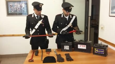 RIVAROLO - Rubano gasolio da un'azienda ma vengono messi in fuga dai carabinieri - FOTO