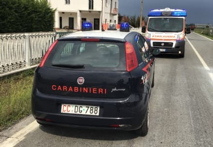 INCIDENTE SUL LAVORO - Artigiano di Leini precipita da una scala durante i lavori in una casa