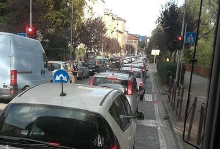 IVREA - La rotonda costata 700 mila euro sarà smantellata?