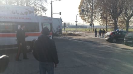LEINI - Agguato al benzinaio a Torino: due leinicesi feriti a colpi di pistola. Posti di blocco dei carabinieri in tutta la zona